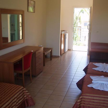 Anaxos Hotel Esterno foto