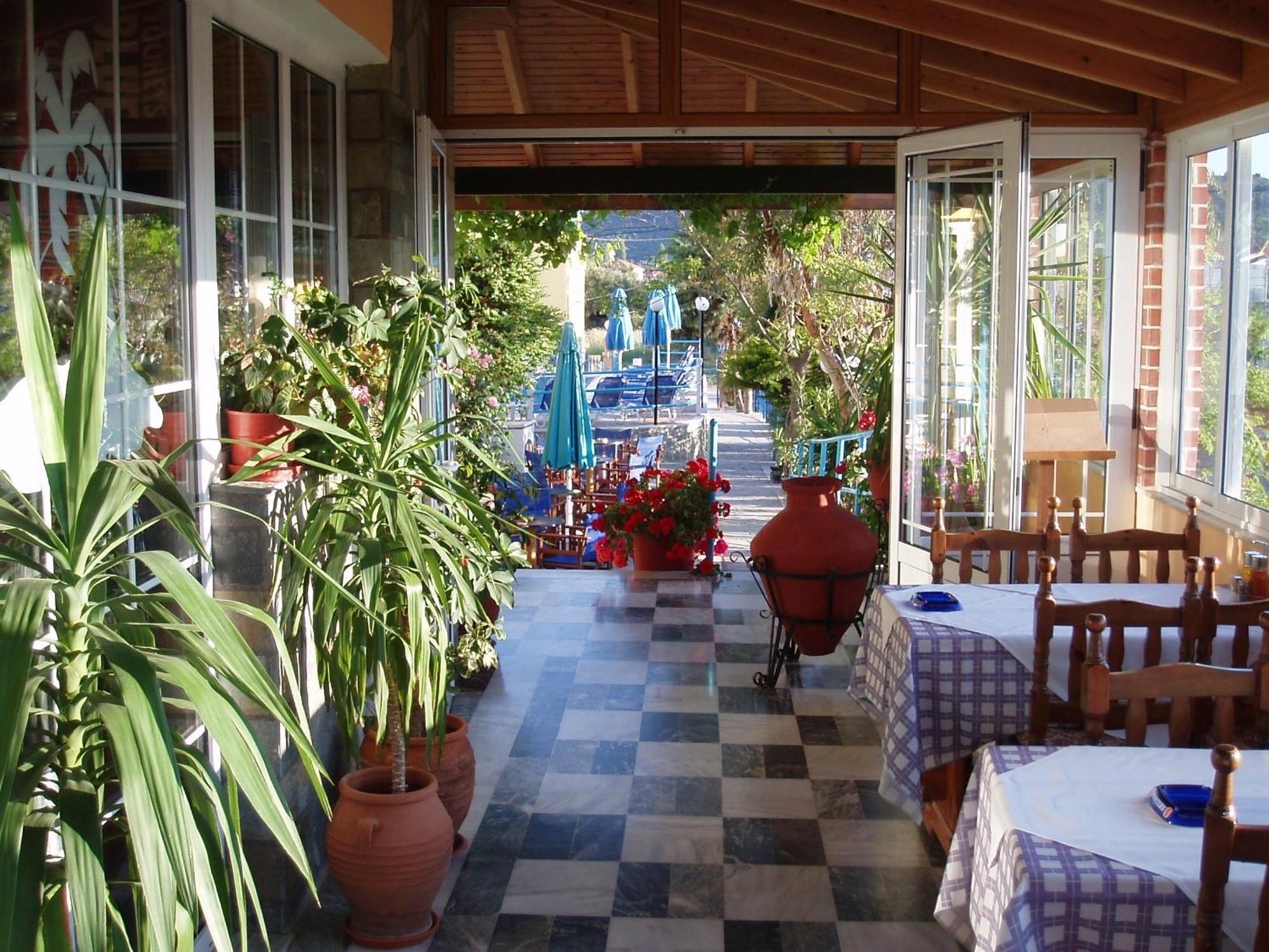Anaxos Hotel Esterno foto