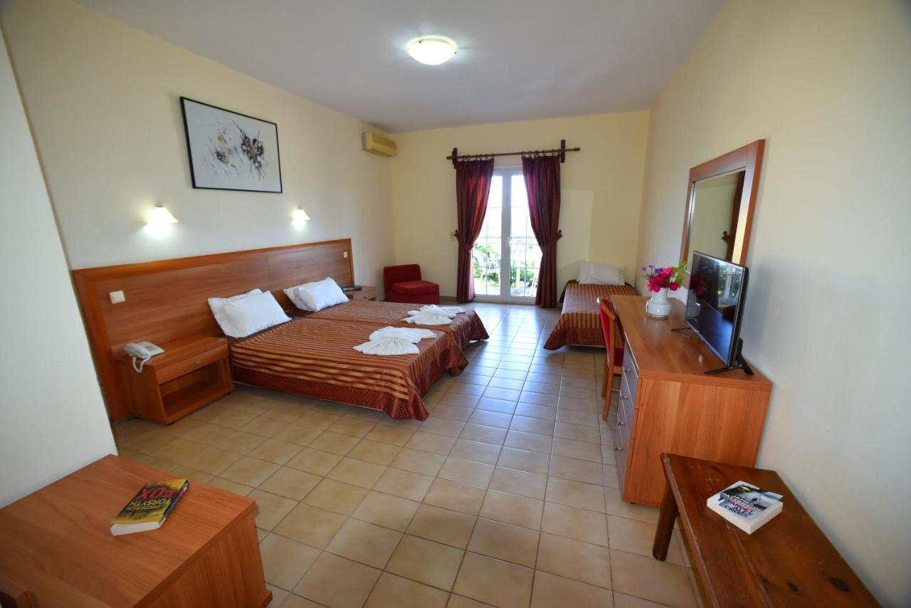 Anaxos Hotel Esterno foto